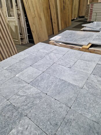 hardsteen tegels buiten