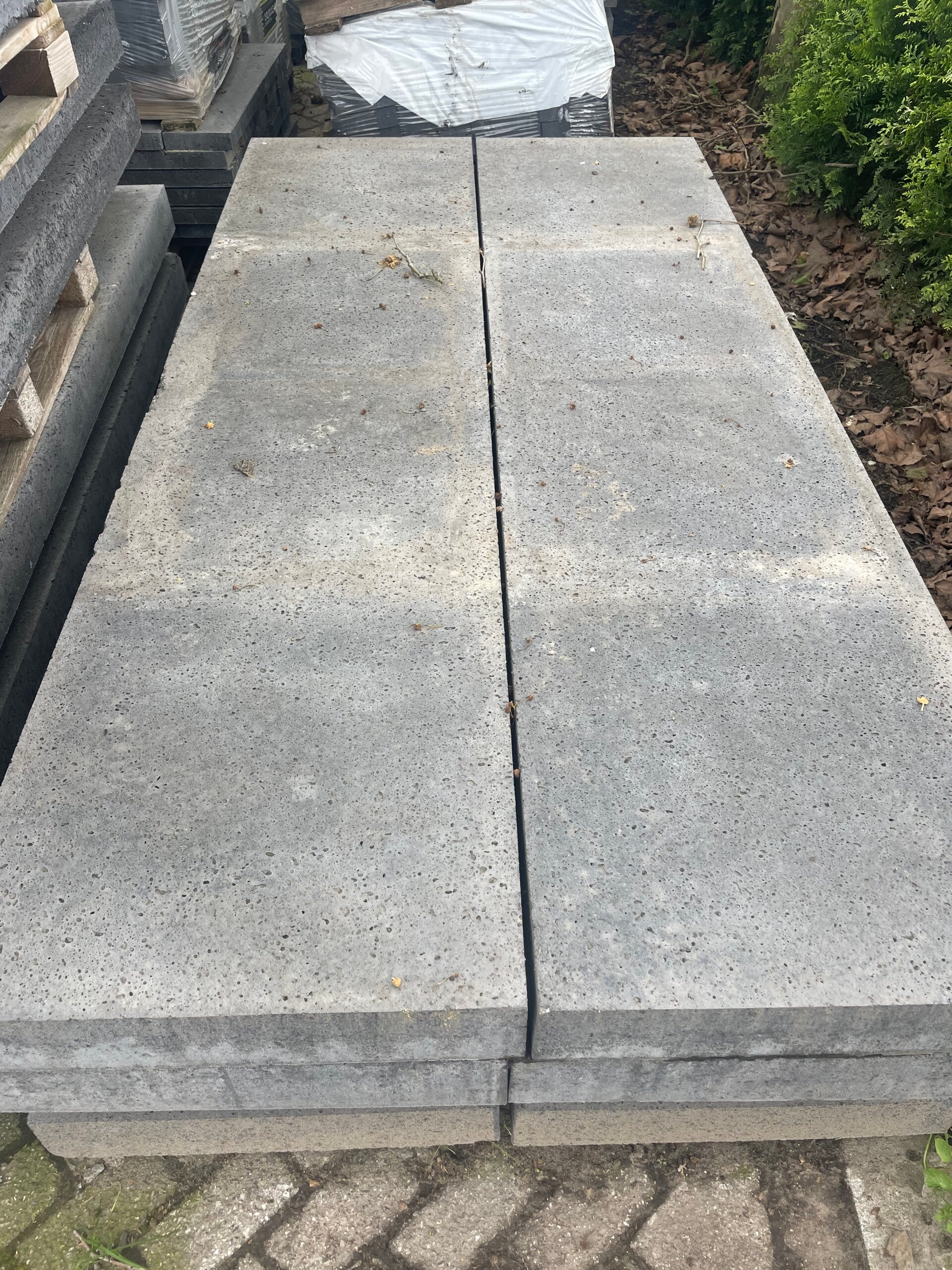 restpartij tegels tuin